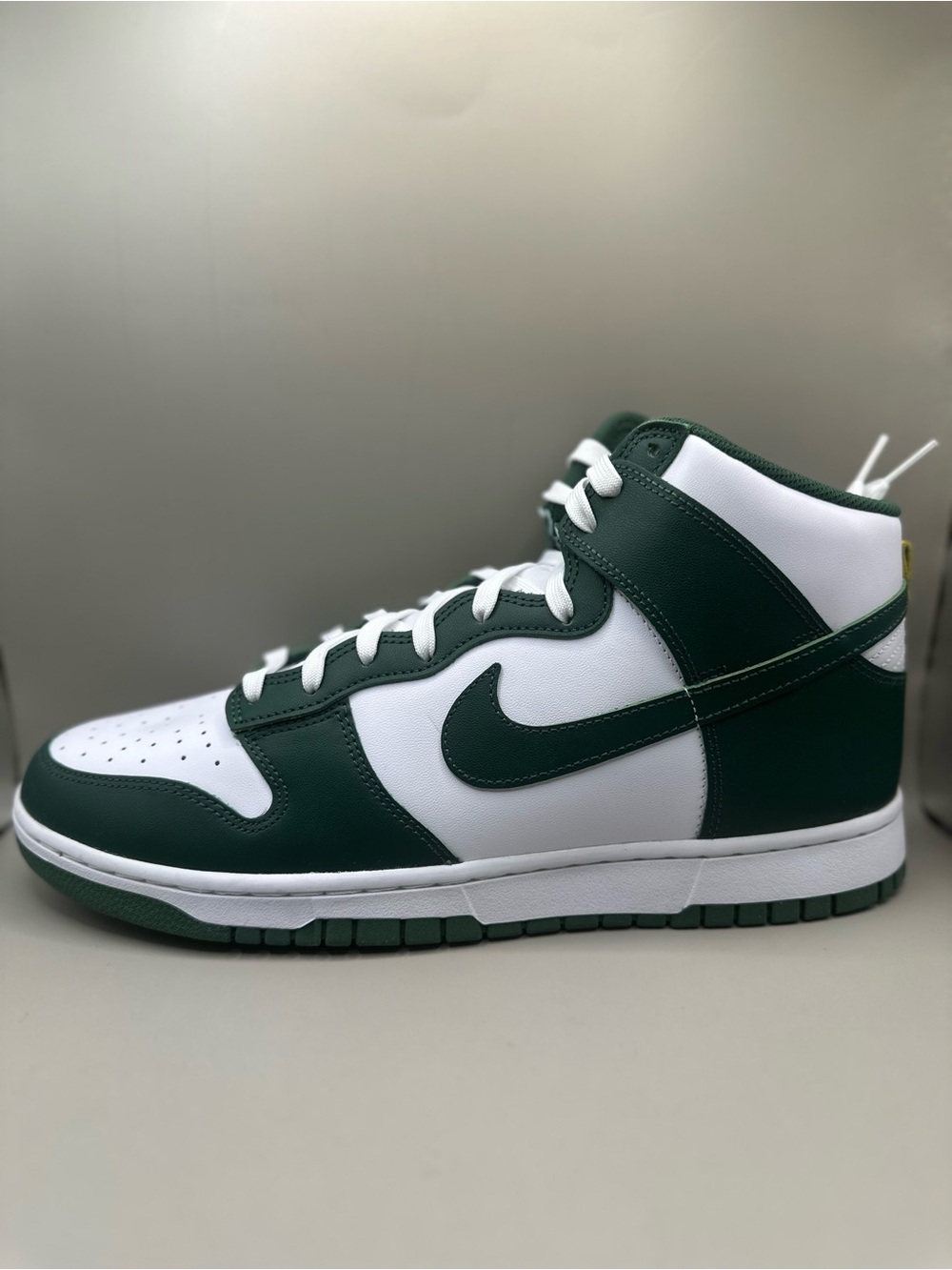 **NEW** Nike Dunk High “Australia” sz 13m